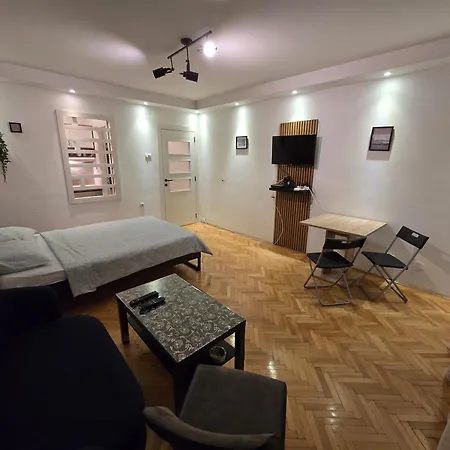 Azzurro Apartment